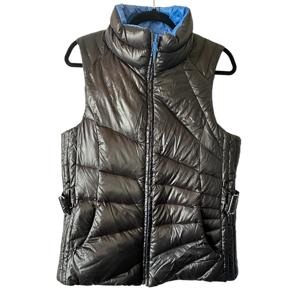 Hemisphere Black and Blue Reversible Lightweight Down Vest - Large - Picture 3 of 7